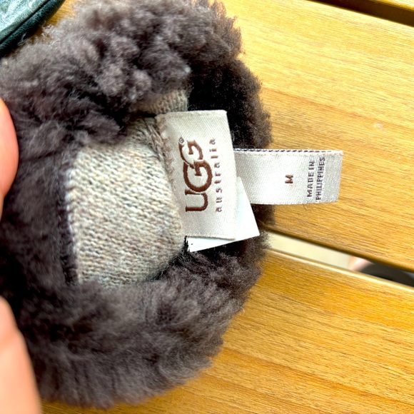 UGG Women's Leather gloves sheepskin collar & knit insert M Size - Picture 7 of 13
